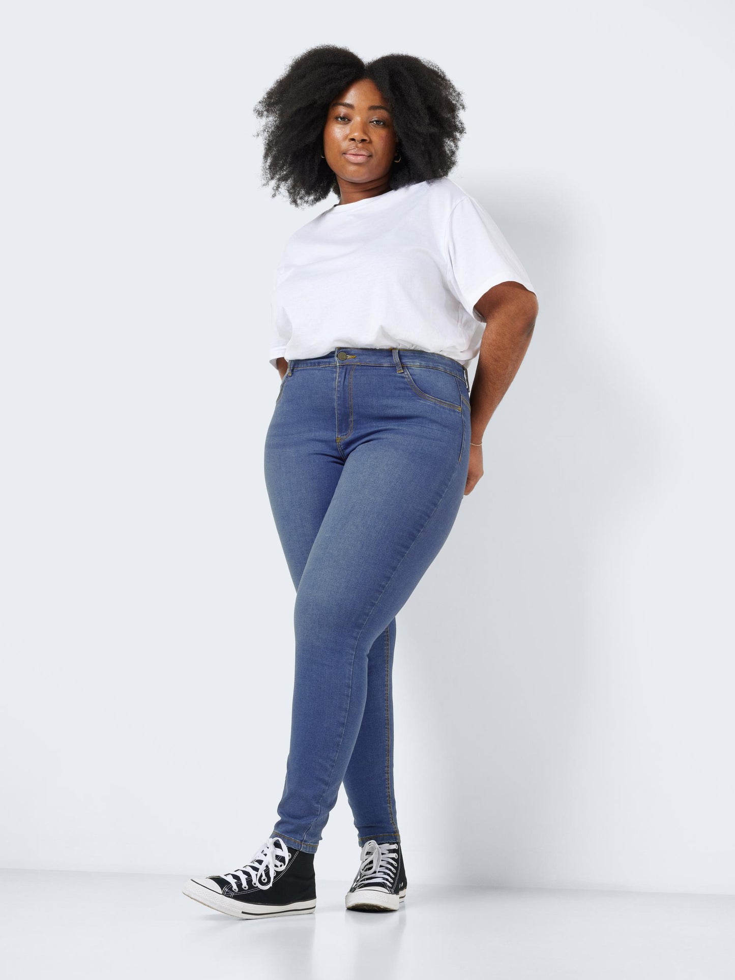 NMCALLIE HW JEANS CURVE - MEDIUM BLUE DENIM