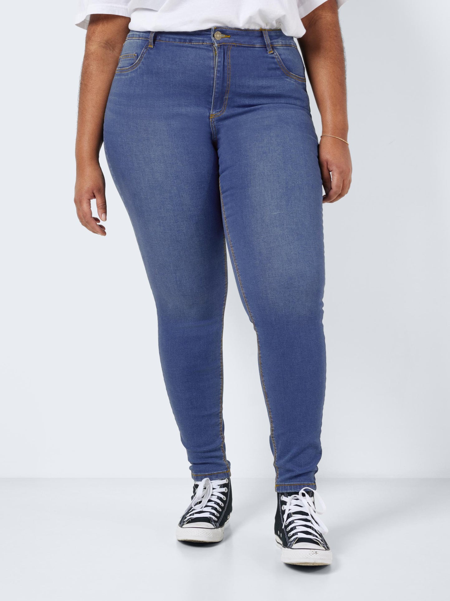 NMCALLIE HW JEANS CURVE - MEDIUM BLUE DENIM