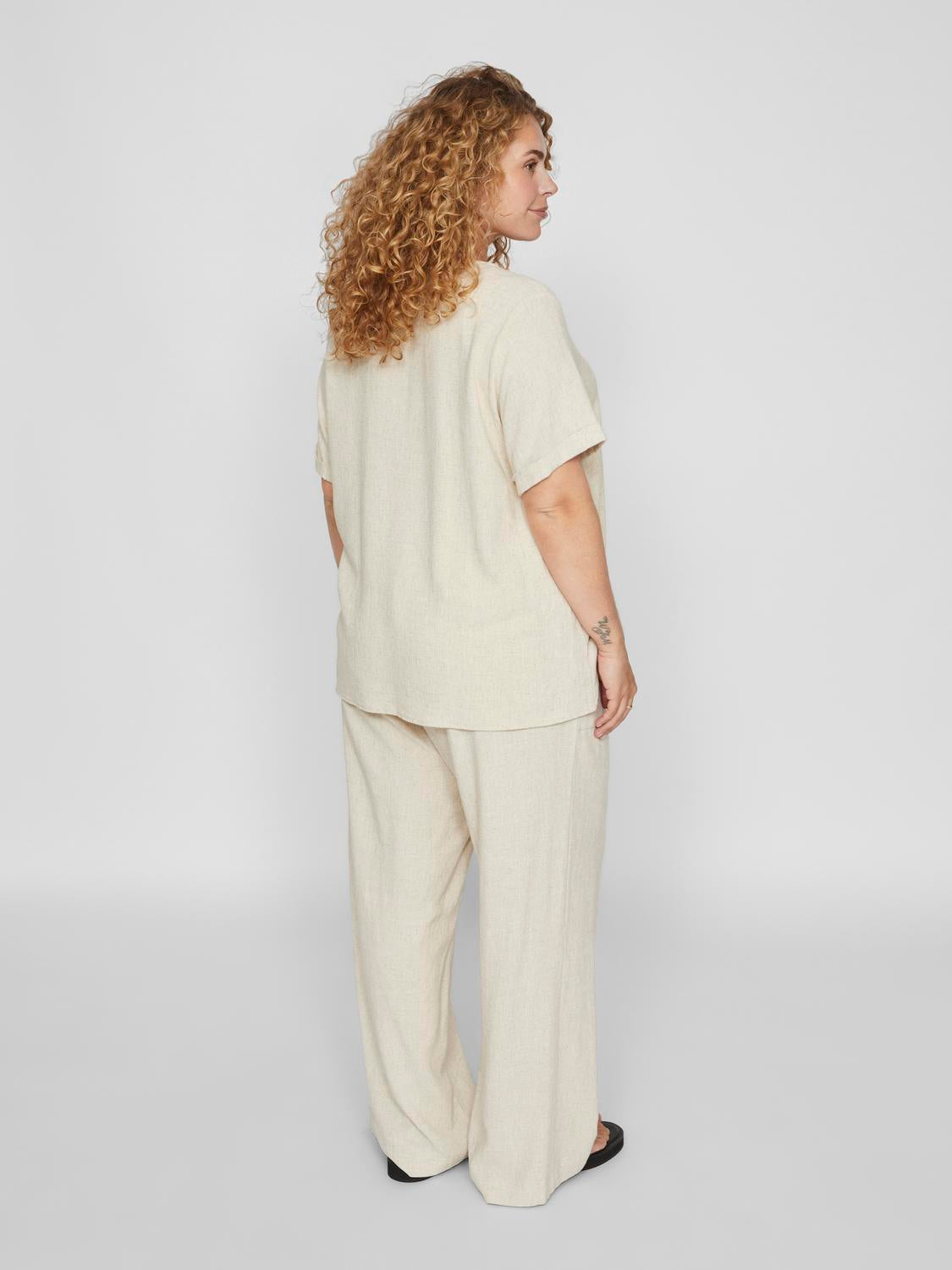 V-NECK SLIT SHIRT